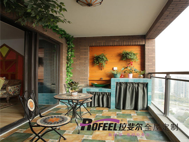 拉斐尔全屋定制 | 阳台铺什么地砖好