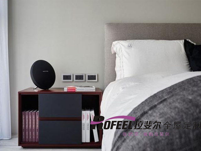 拉斐尔全屋定制 | 床头柜这样做，超实用