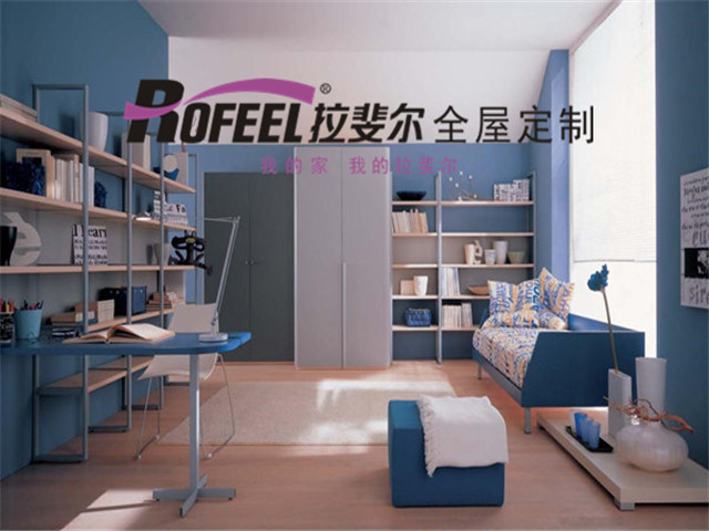 拉斐尔全屋定制|家装定制衣柜好还是买成品衣柜好？看完就知道了！