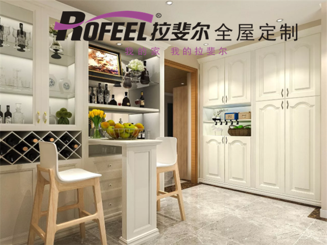 拉斐尔全屋定制|这样的酒柜配名酒，完美！你入手了吗？