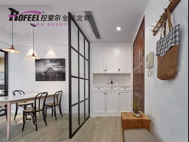 拉斐尔全屋定制|小户型玄关设计技巧，收纳美观两不误！